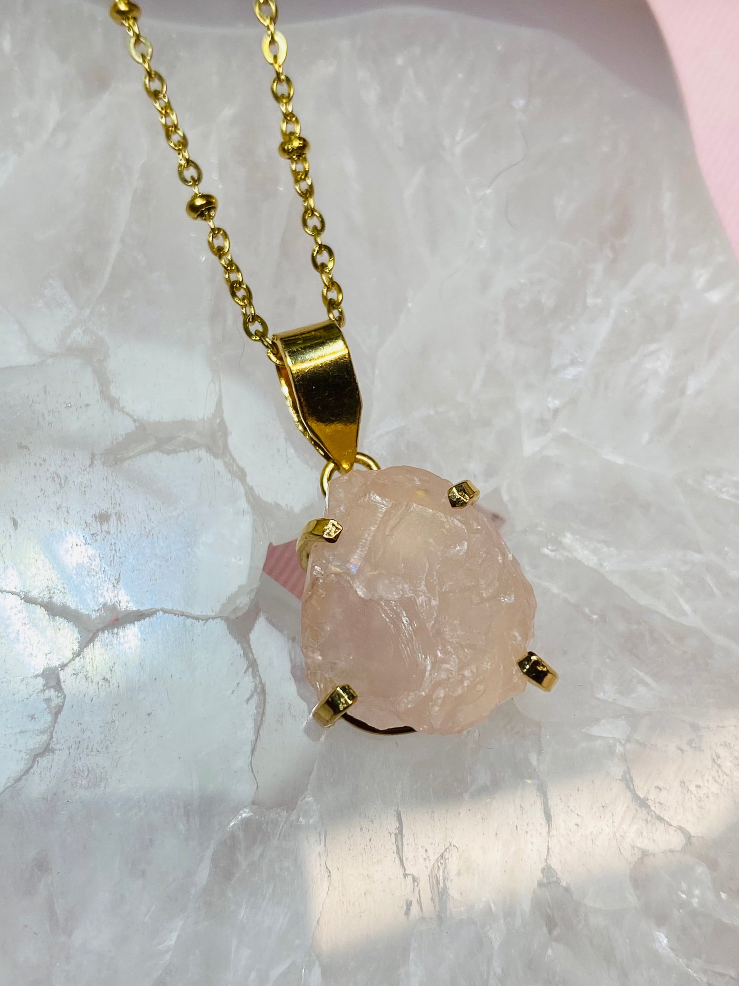 Pendentif Raw en Pierre Rose Quartz