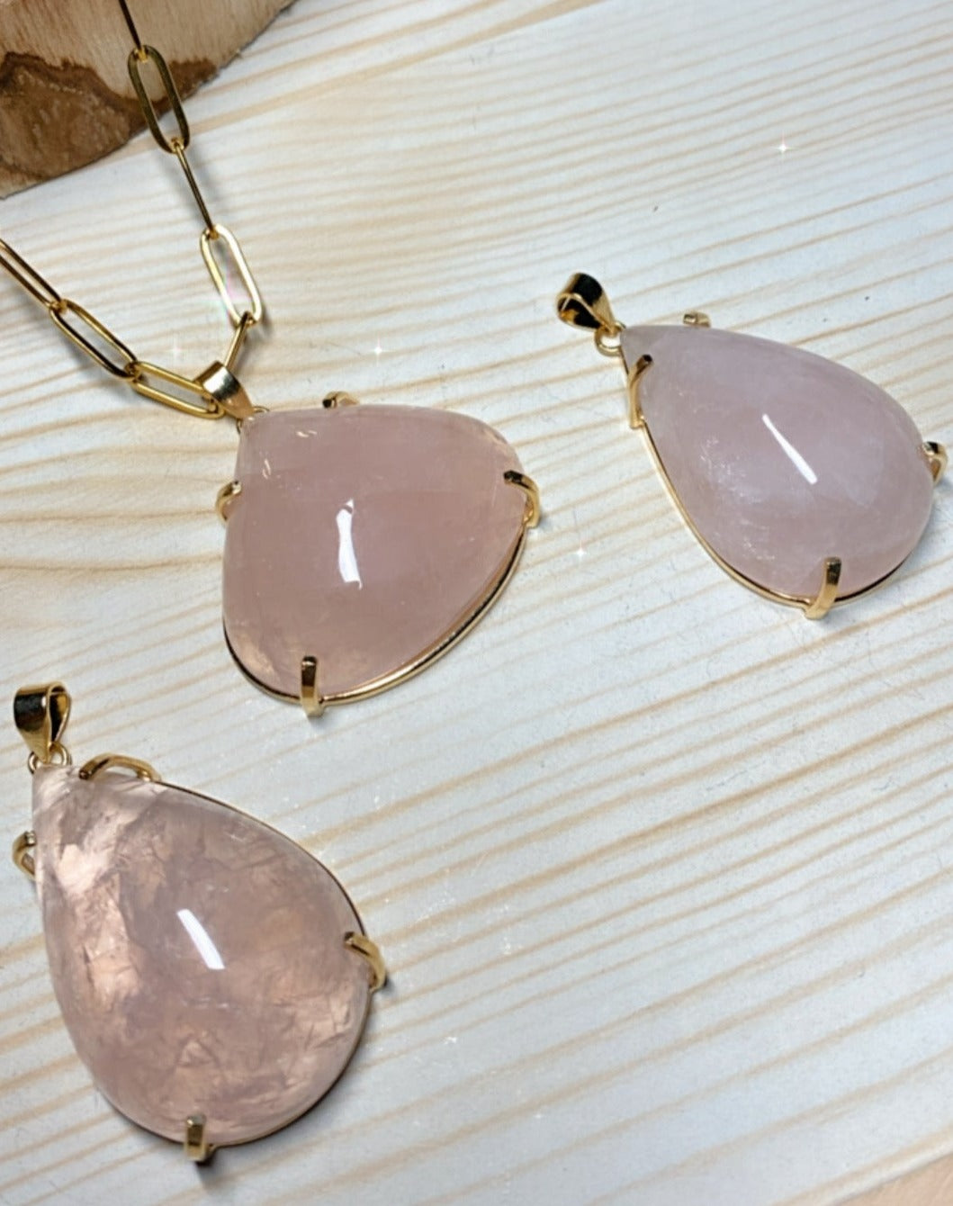 Pendentif Cabochon Amour Free en Pierre Rose Quartz