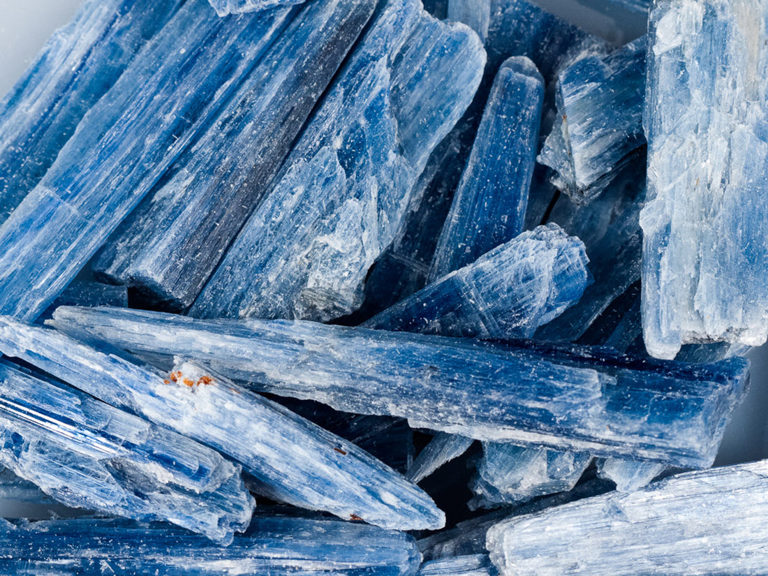 LA KYANITE / CYANITE