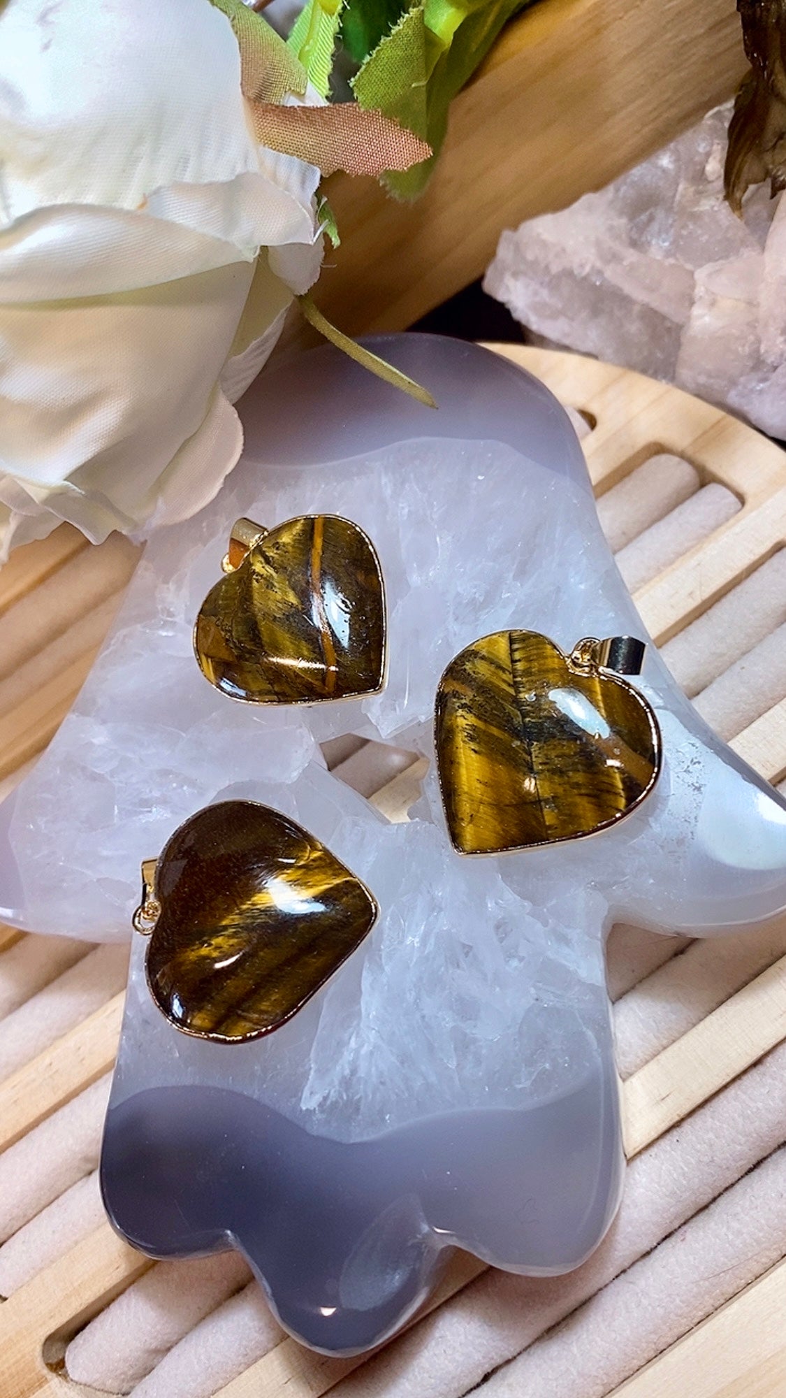 Pendentif Cabochon Cœur D’amour en Pierre Œil De Tigre