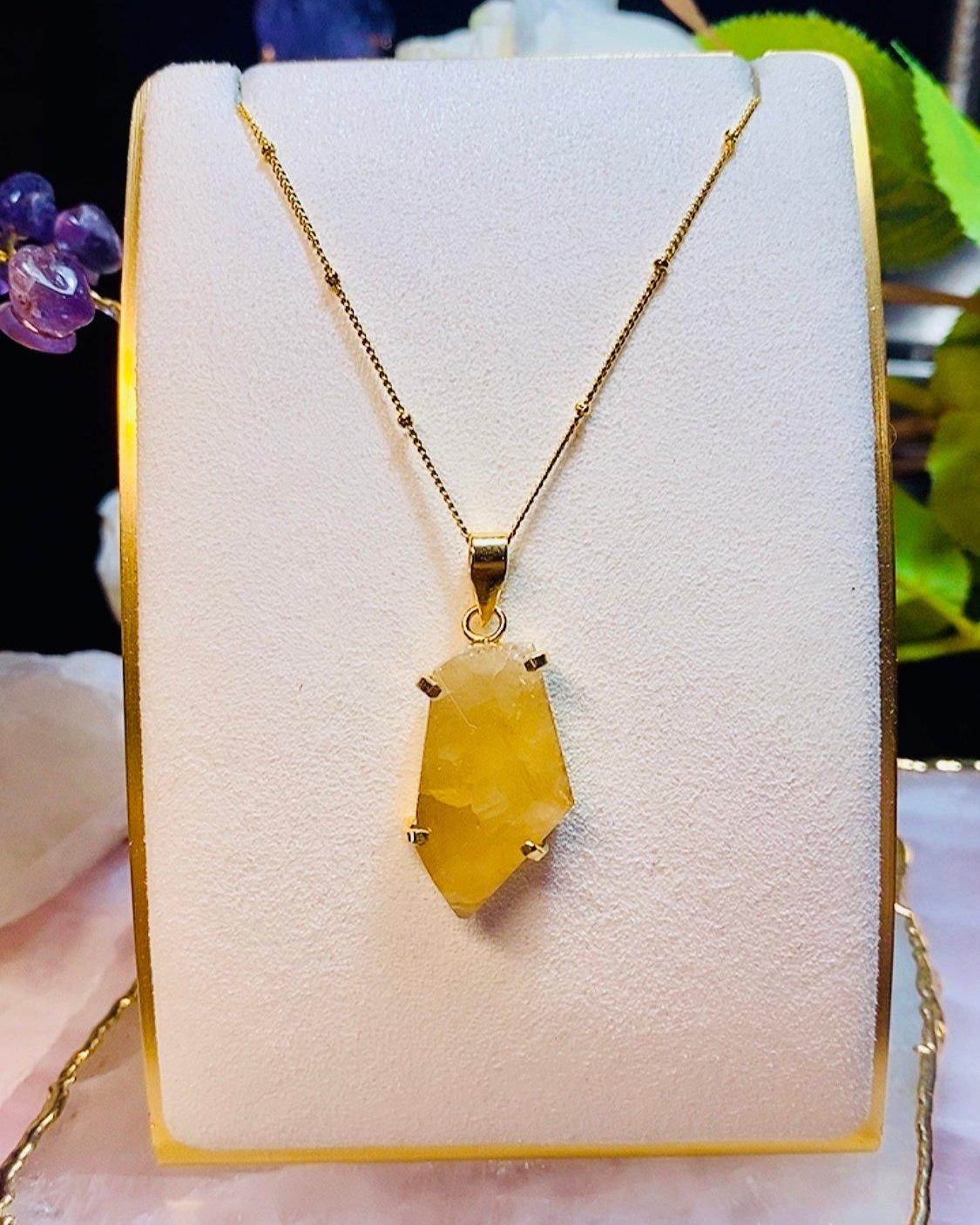 Pendentif Lotus Pierre à Facette en Citrine