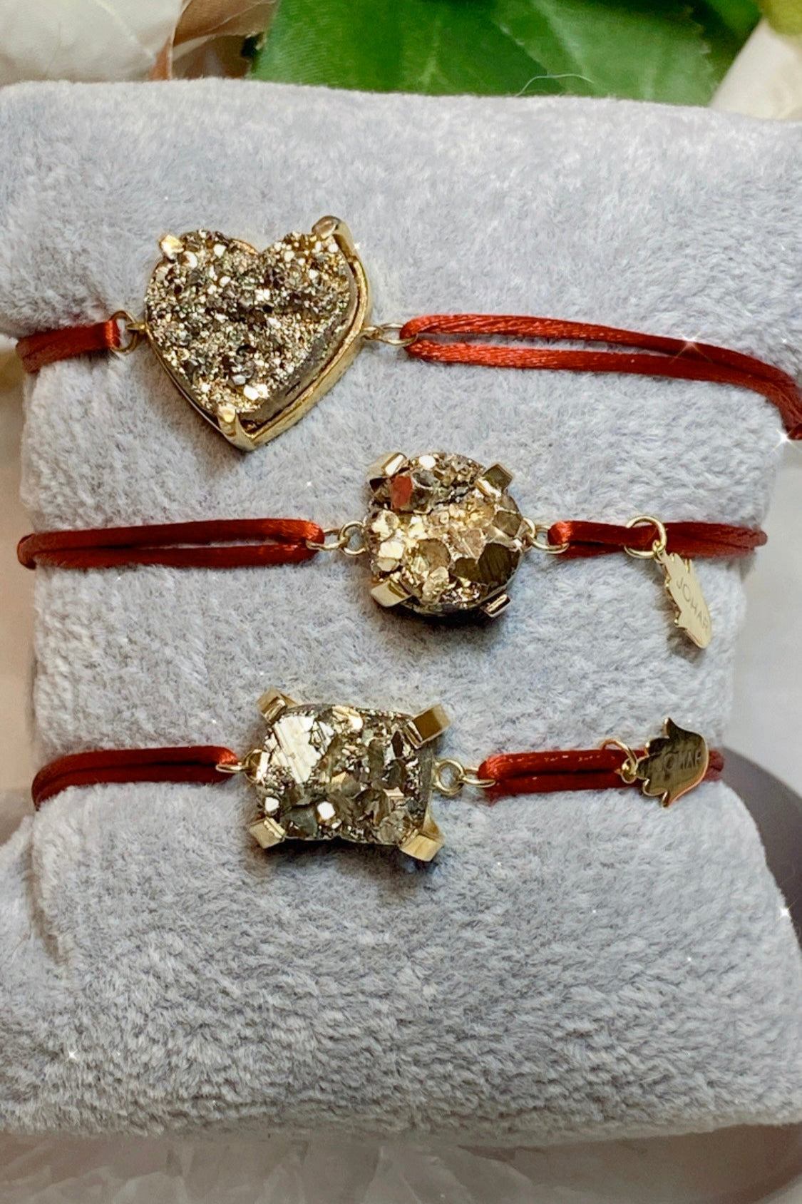 Bracelet Fil Rouge & Pierre Pyrite Naturelle – Protection, Confiance en soi et Abondance