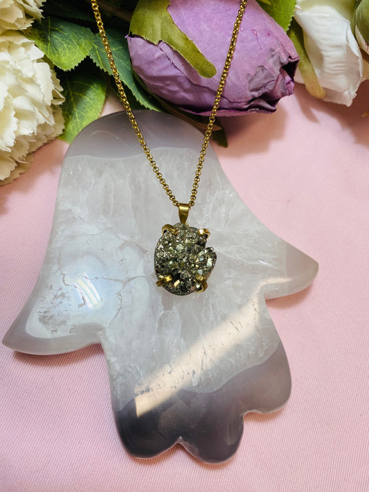 Pendentif Aurora Ovale en Pierre Pyrite Brute