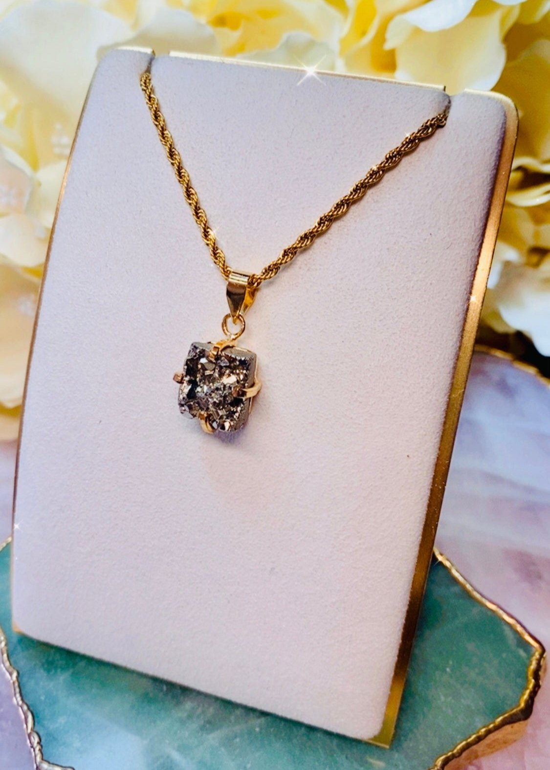 Mini Pendentif Pyrite Naturelle| Abondance et Réussite